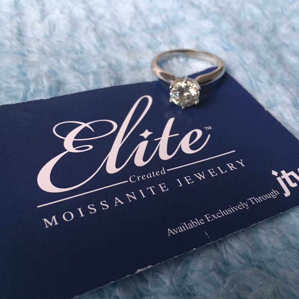 Charles&Colvard Moissanite Ring